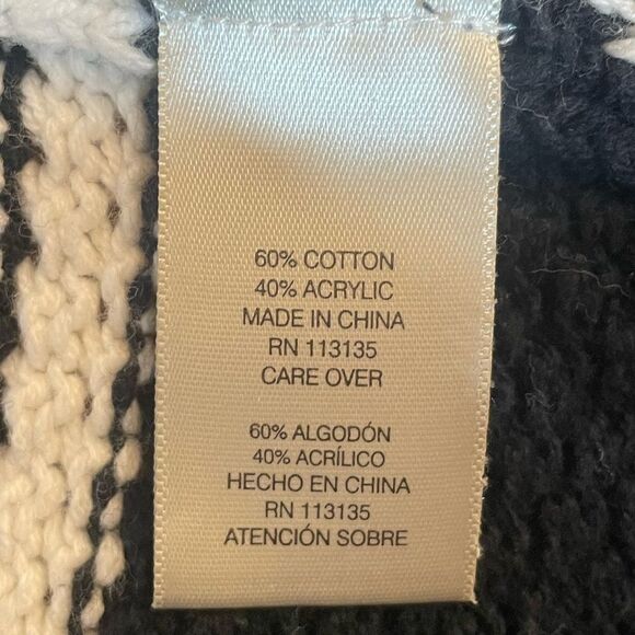 Leo & Nicole Black and White Sweater size Large - Picture 4 of 4